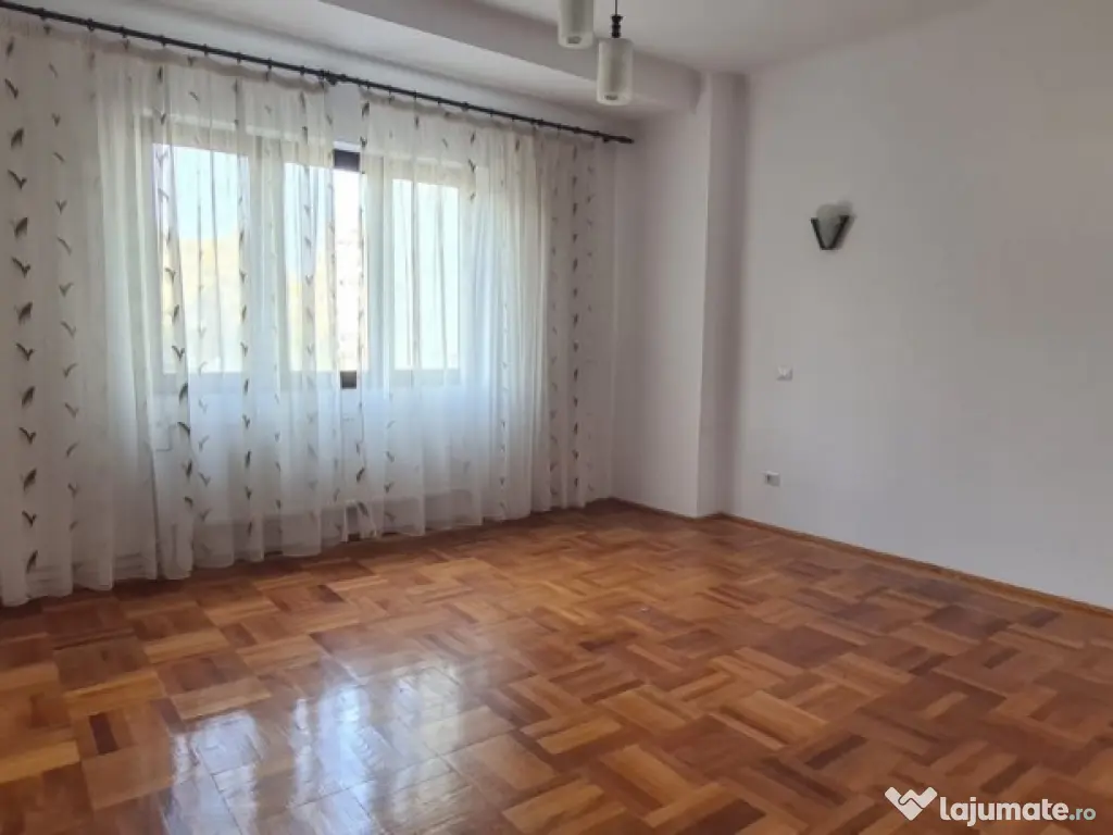 4 camere - Armeneasca - locuinta/birouri 