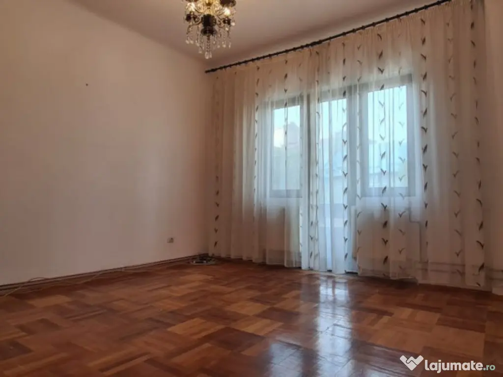 4 camere - Armeneasca - locuinta/birouri 