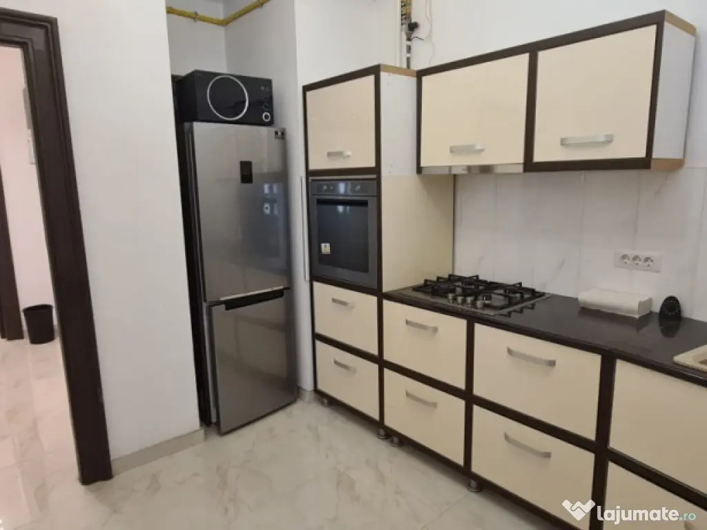 4 camere - Armeneasca - locuinta/birouri 