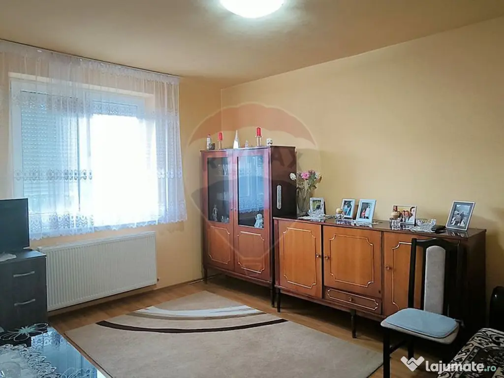 Apartament 3 camere decomandate – zonă excelentă, car... 