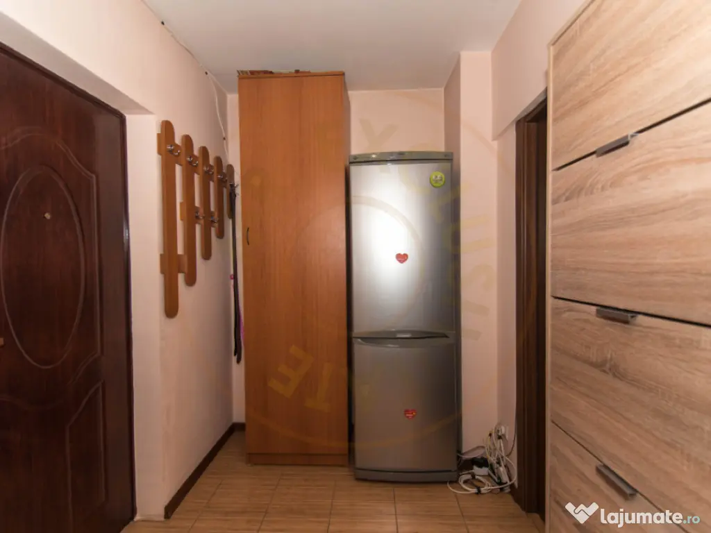 Apartament 3 camere Prundu - decomandat 
