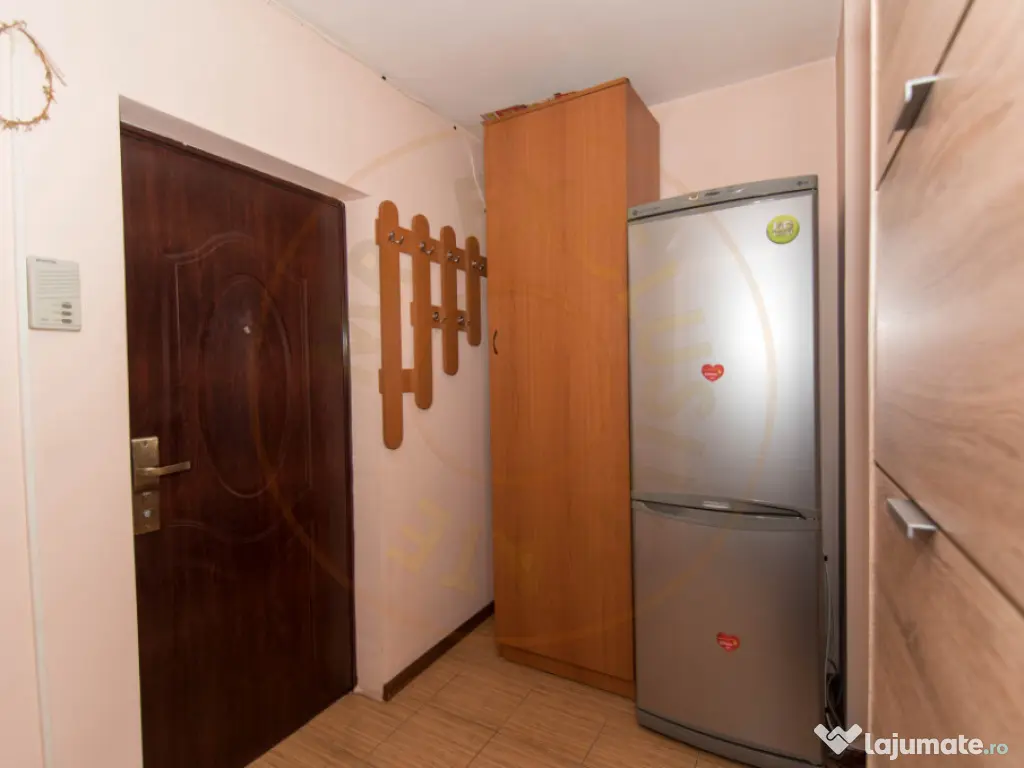 Apartament 3 camere Prundu - decomandat 