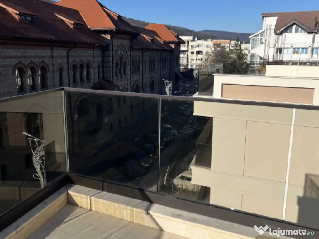 Apartament 3 camere terasă și loc de parcare 