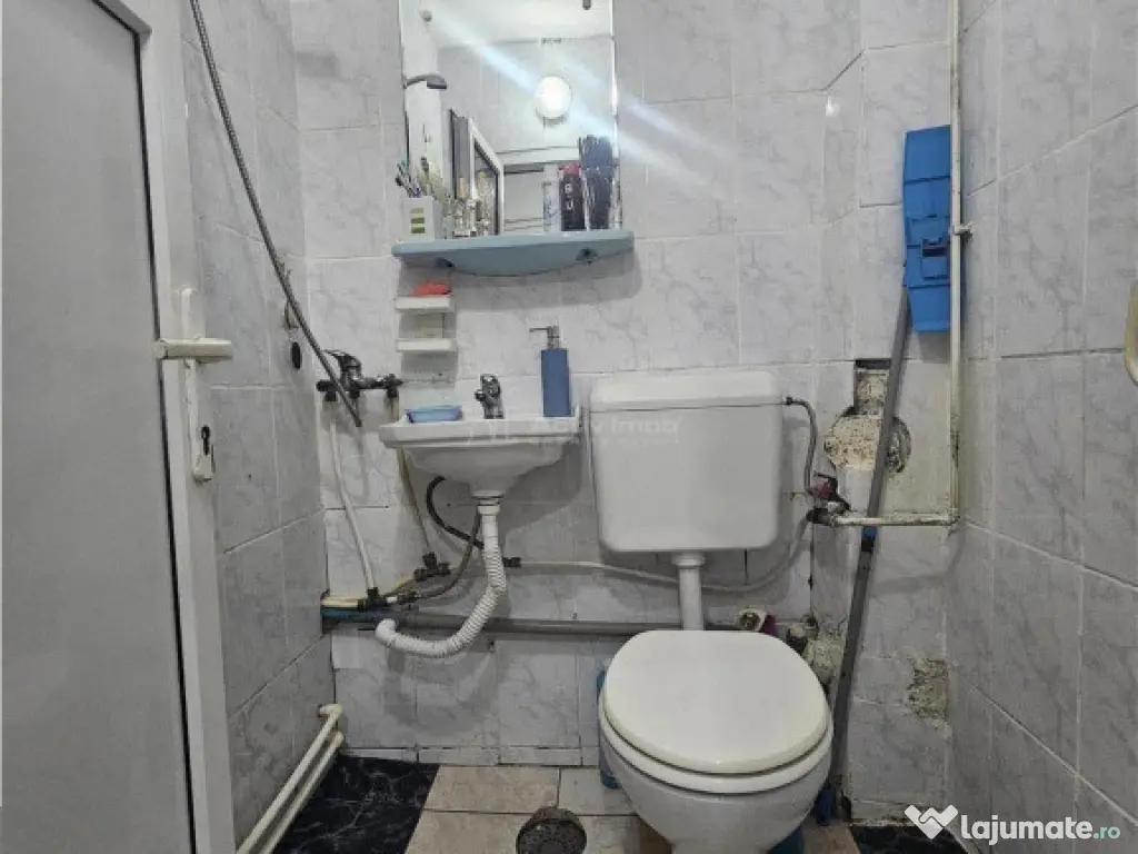 Resita, Garsoniera Mobilata Utilata, Parter, Calea Caransebe 