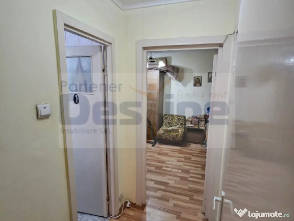 Apartament 2 camere Semidecomandat, 52 mp, etaj 1 - Podu Ros