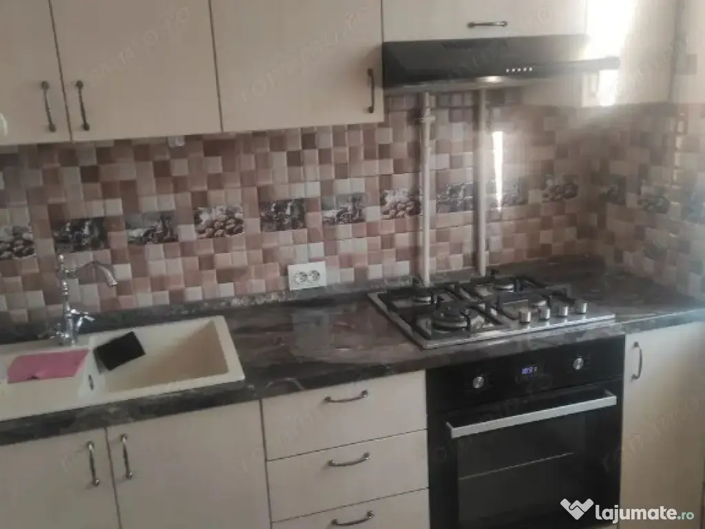 Oferim spre inchiriere garsoniera Ozana