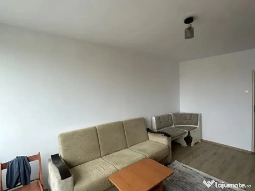 Podu ros -restaurant Cotnari-garsoniera 28 mp 