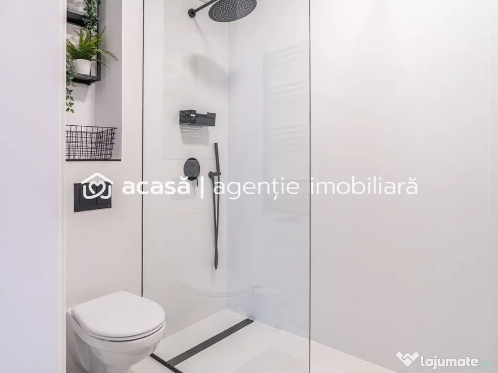 Apartament amenajat complet, ideal pentru familie sau inv... 