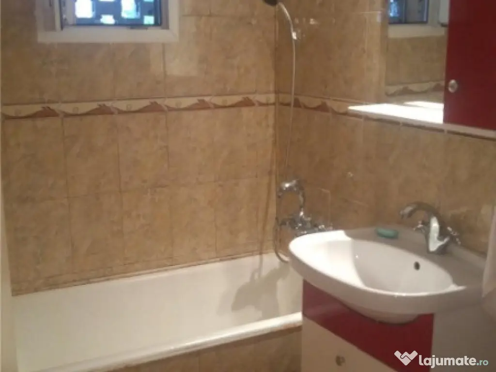 Garsoniera zona Vatra Luminoasa