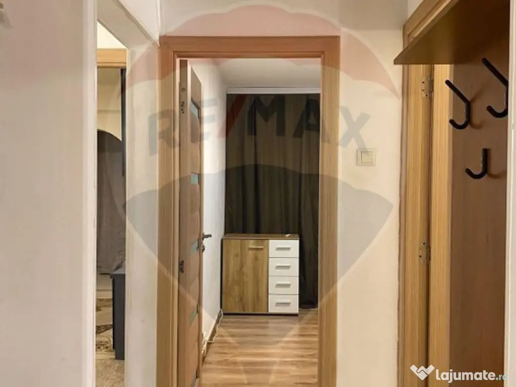 Apartament 3 camere, spatios, zona Alfa 