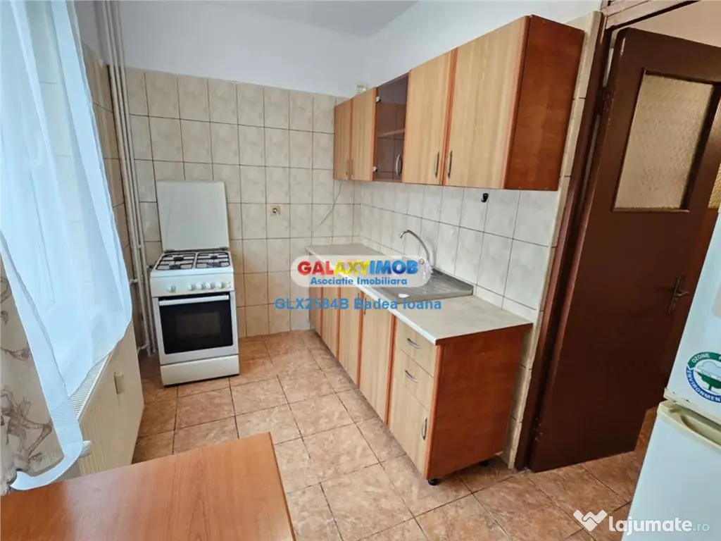 Garsoniera decomandata, bloc 1984 mixt - Dristor