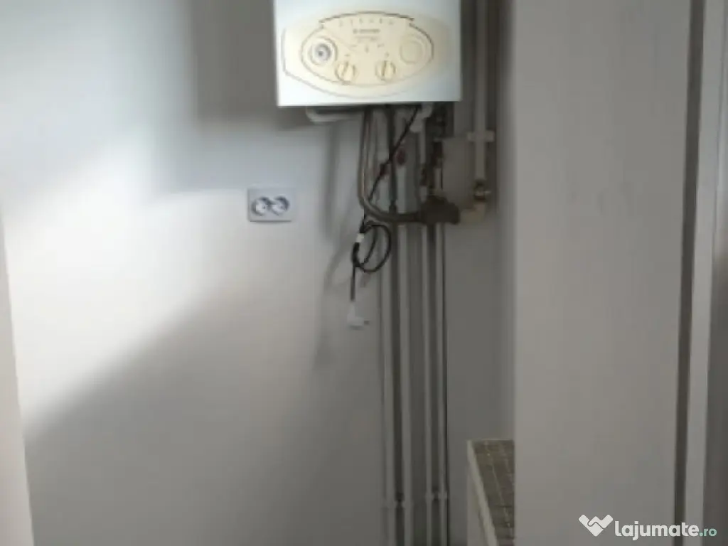 Apartament 2 camere decomandate zona Astra 