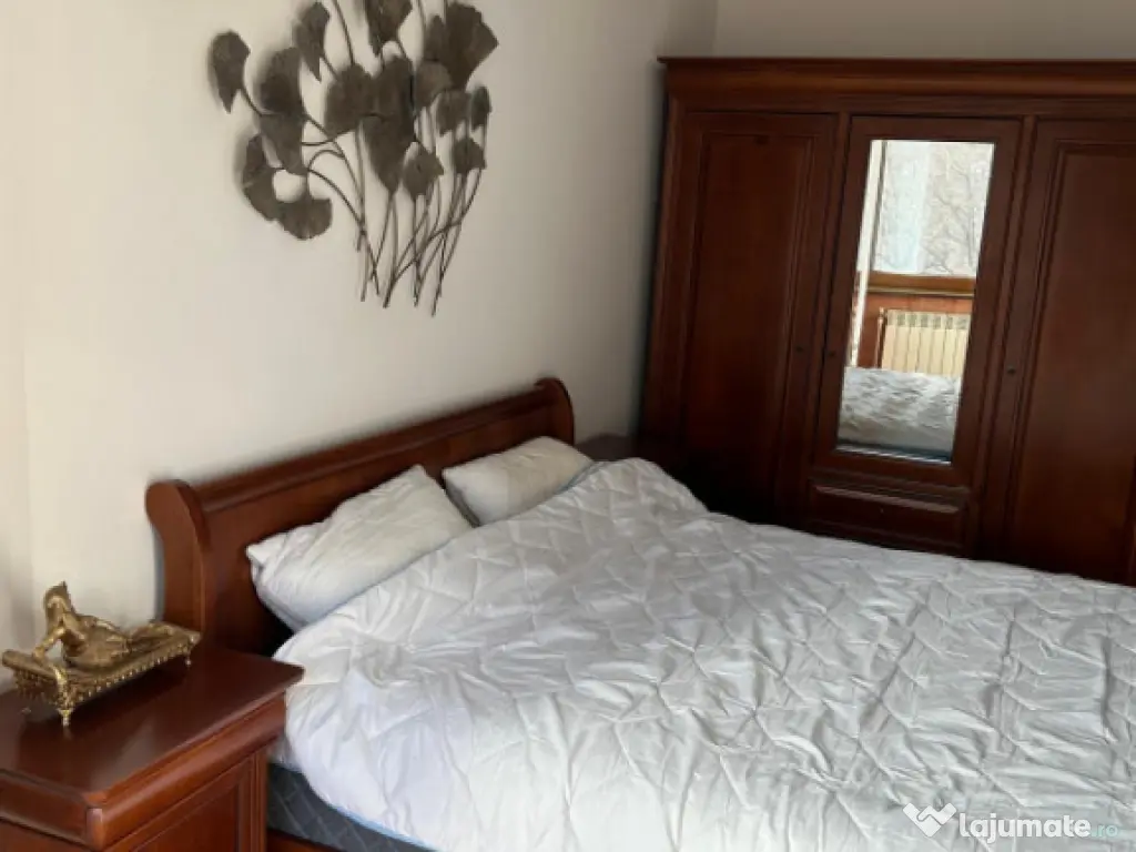 Vând artament 2 camere foarte aproape de plajă –Bulevard