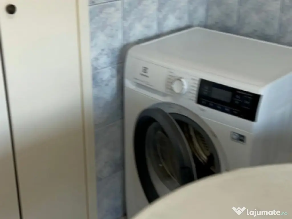 Vând artament 2 camere foarte aproape de plajă –Bulevard 