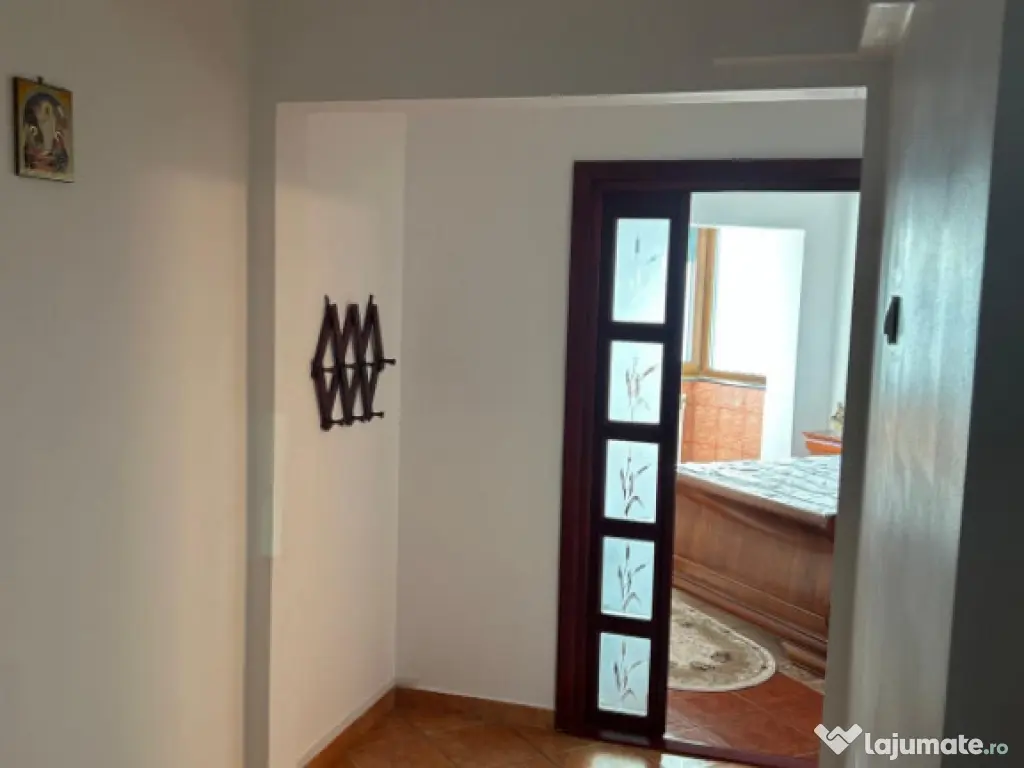 Vând artament 2 camere foarte aproape de plajă –Bulevard 