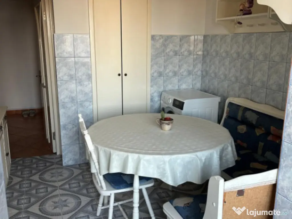 Vând artament 2 camere foarte aproape de plajă –Bulevard 