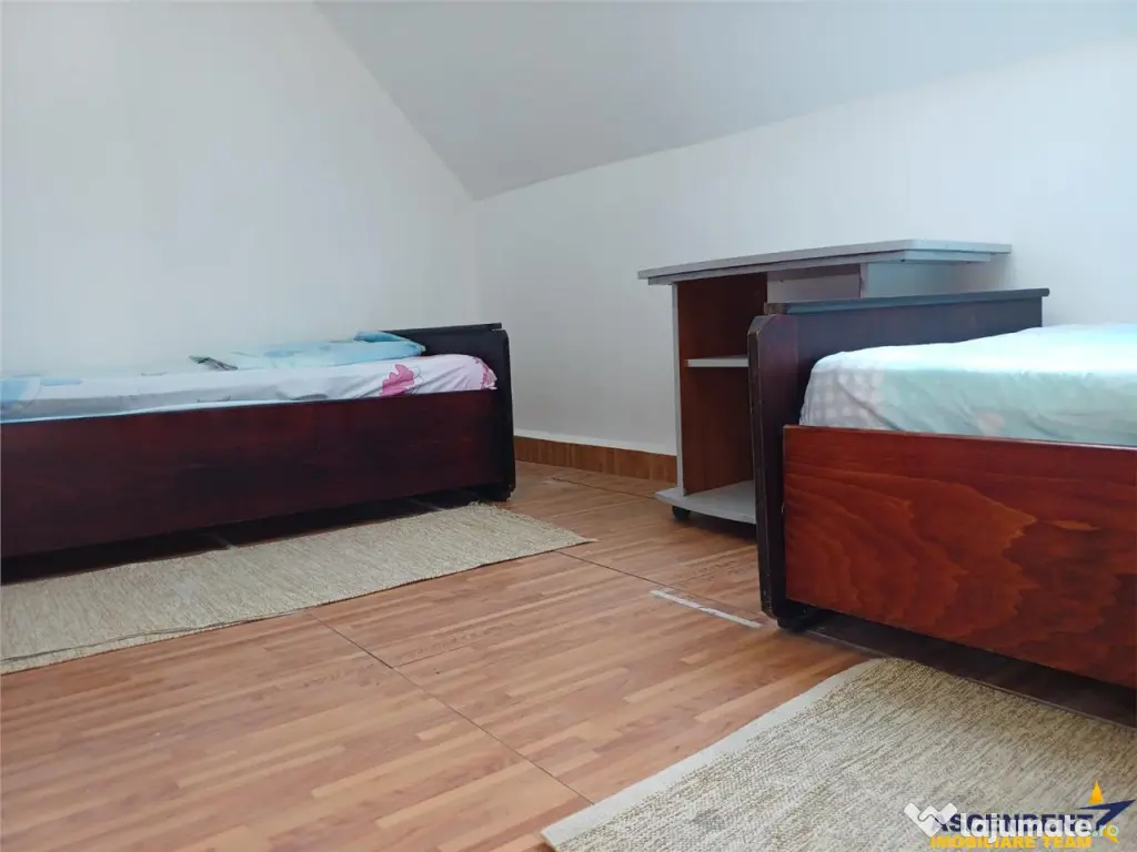 Casa si pentru cazare muncitori in zona parcului industrial