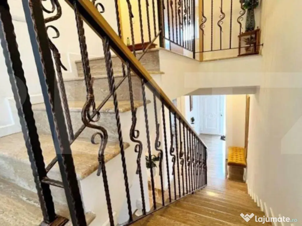 Casa/Vila Dumbravita