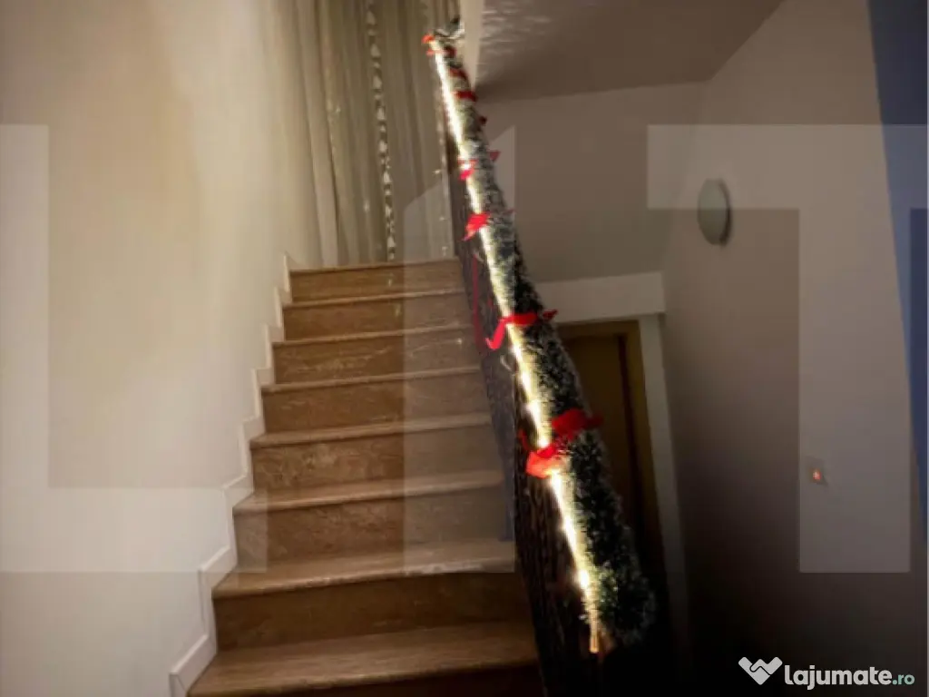 Casa/Vila Dumbravita