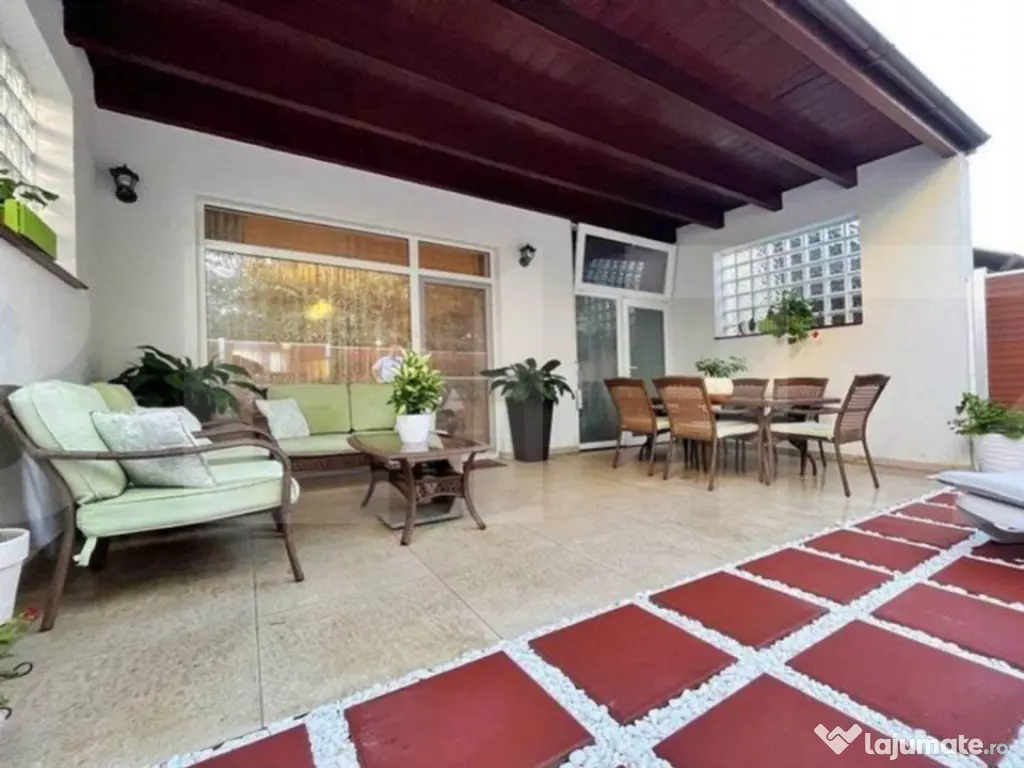 Casa/Vila Dumbravita