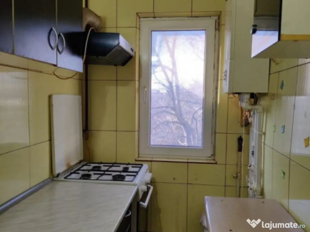 Apartament 3 camere | Zona Gara | AC | Centrală proprie 