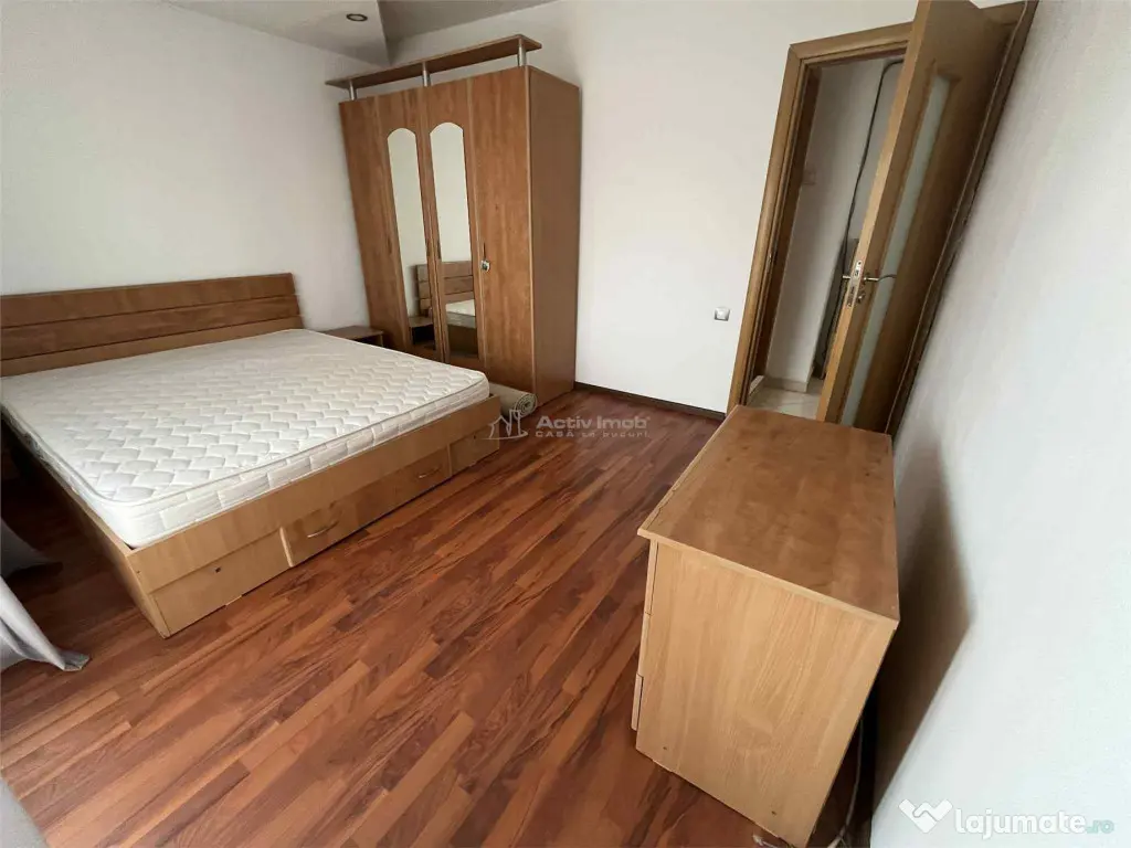 Apartament 3 camere - spatios - decomandat - Novaci - 5 min 