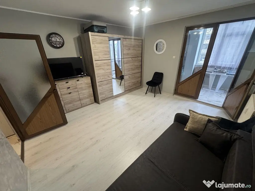 Garsonieră / Studio zona Far