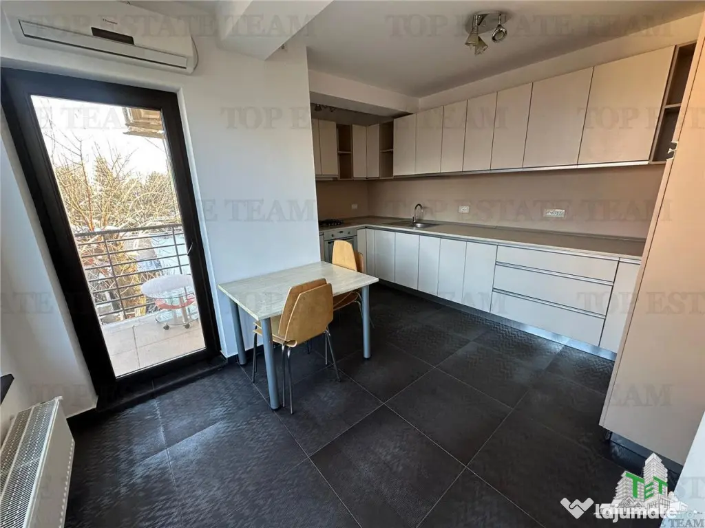 Apartament 3 camere cu loc de parcare, scoala nr 179 in zona 