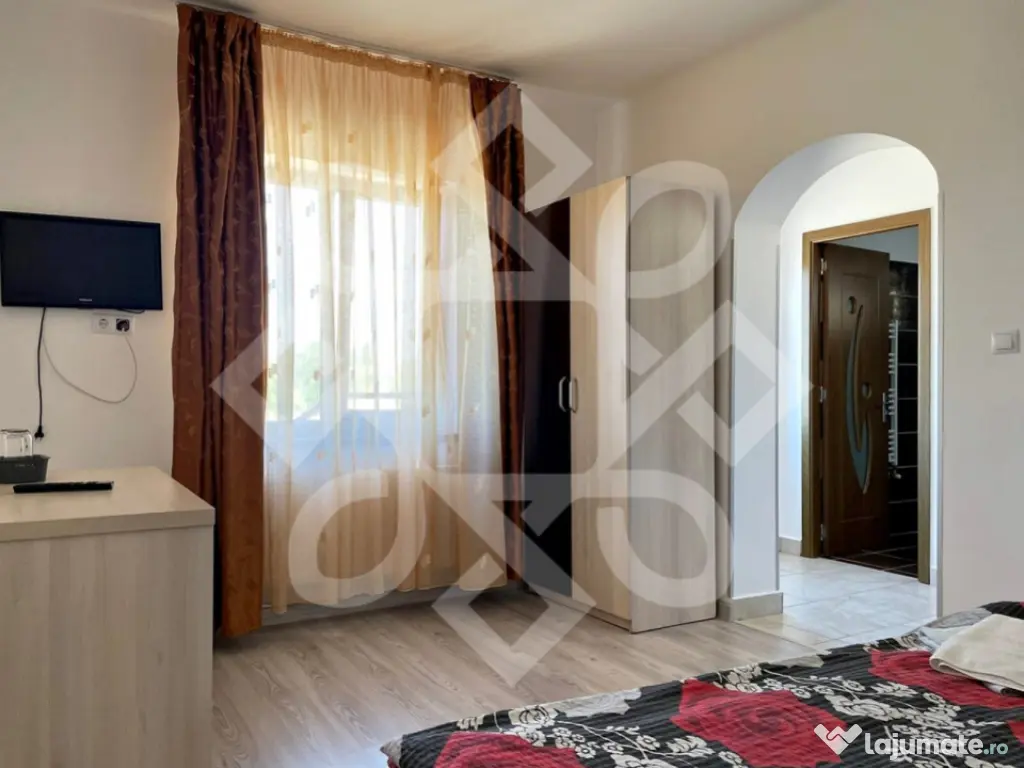 Pensiune cu 7 camere de vanzare in Baile 1 Mai 