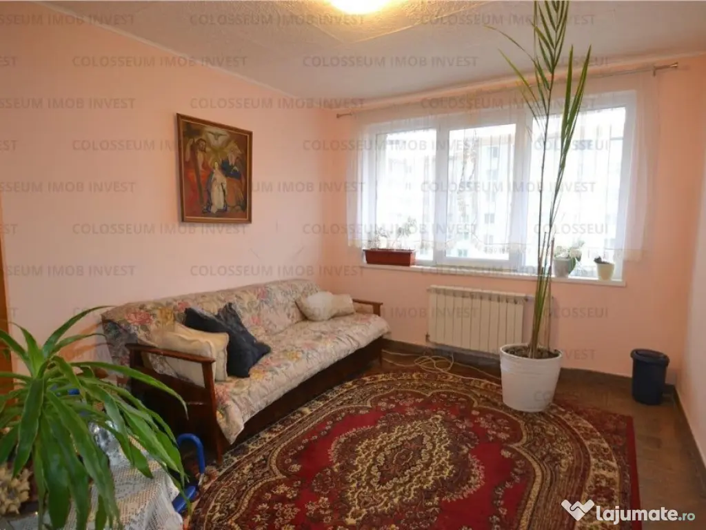 Apartament 3 camere, decomandat - zona Astra 