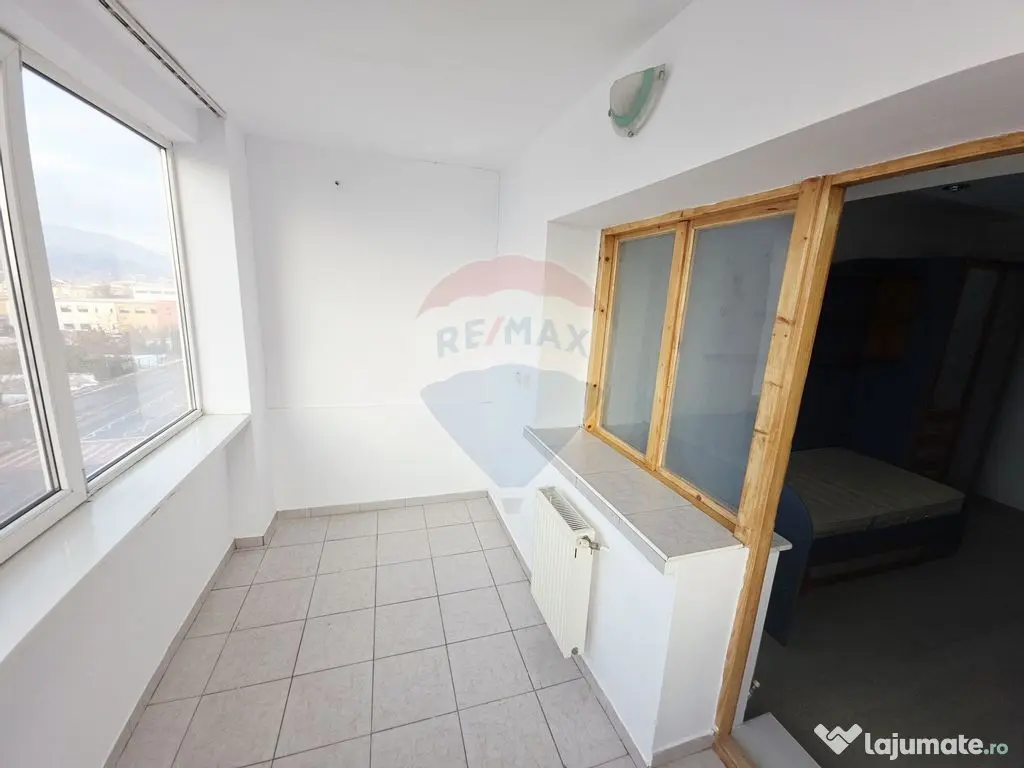 Apartament cu 2 camere de vânzare în zona 1 Mai