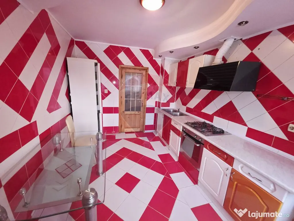 Apartament cu 2 camere de vânzare în zona 1 Mai