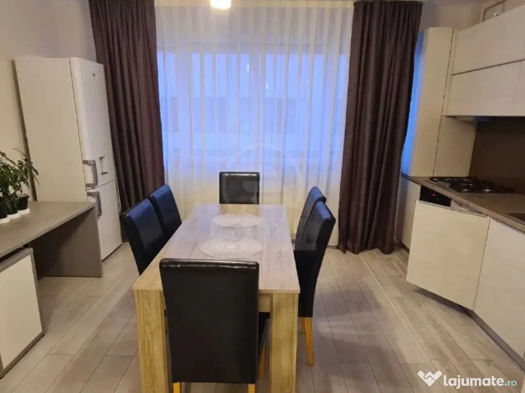 Apartament 3 camere semidecomandat zona Sub Cetate COMISION 0 