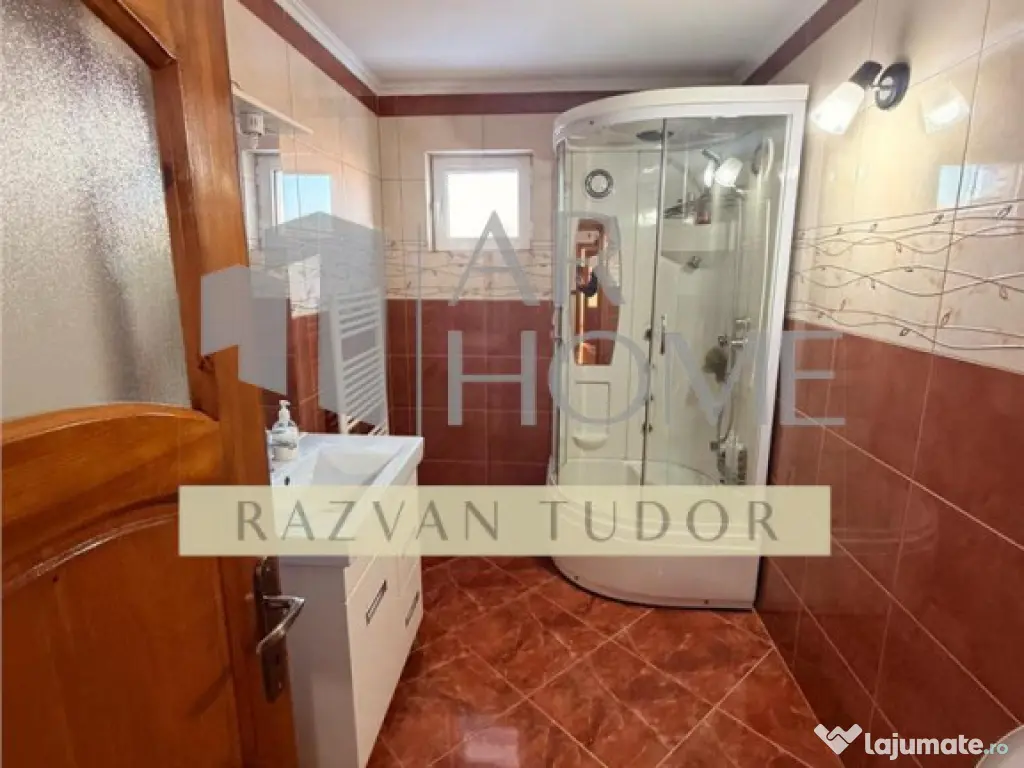 Casa 5 camere , renovata 2020 cu garaj , Ploiesti , central 