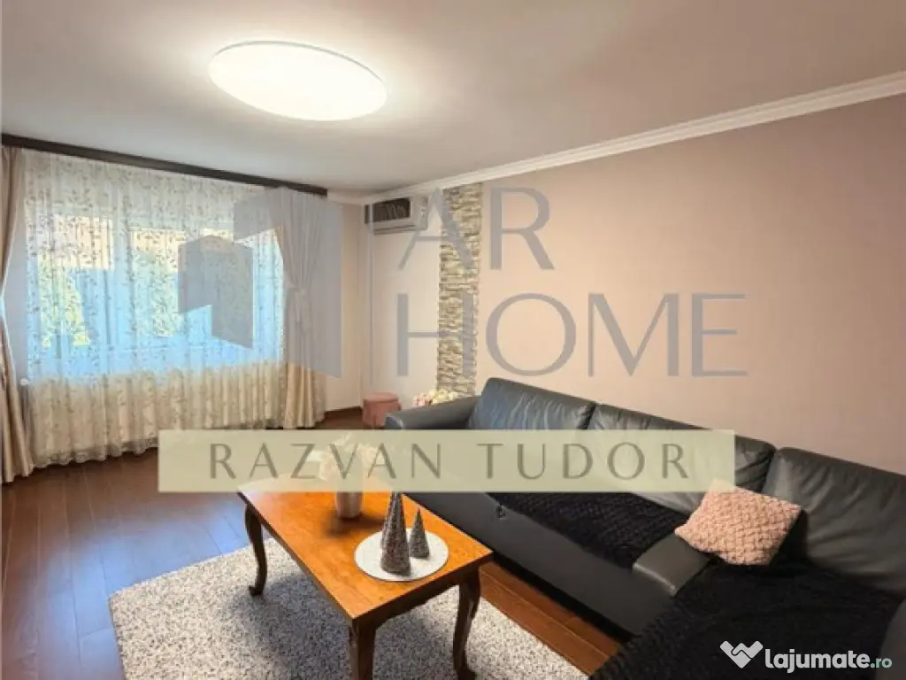 Casa 5 camere , renovata 2020 cu garaj , Ploiesti , central 