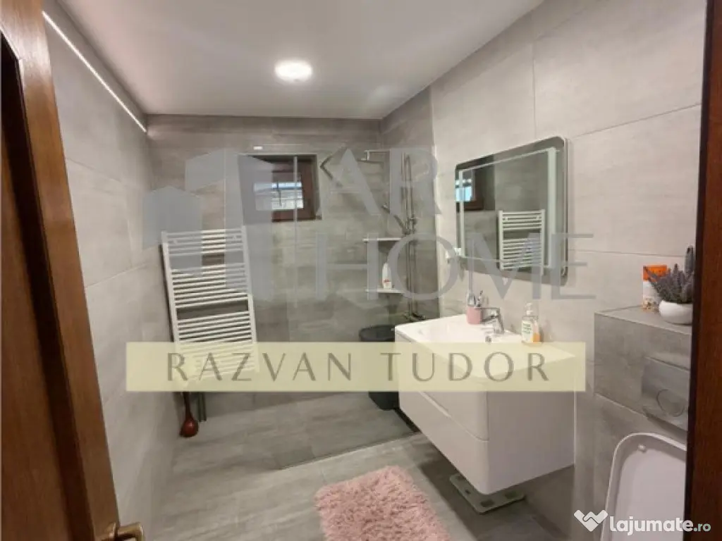 Casa 5 camere , renovata 2020 cu garaj , Ploiesti , central 