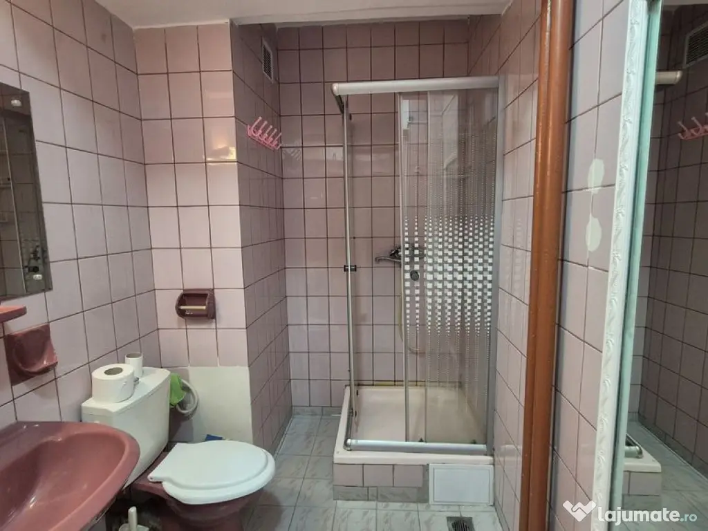 Apartament cu 2 camere - piata Romana 