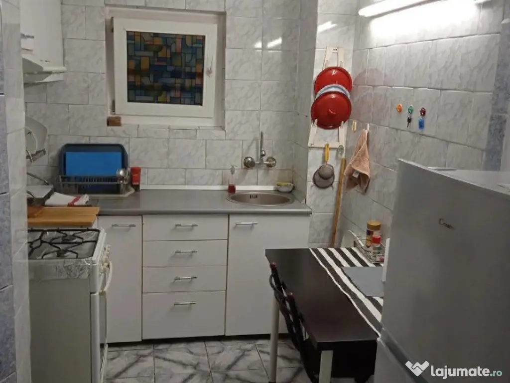 3 camere , Nicolae Grigorescu, metrou, se accepta credit ipotecar 