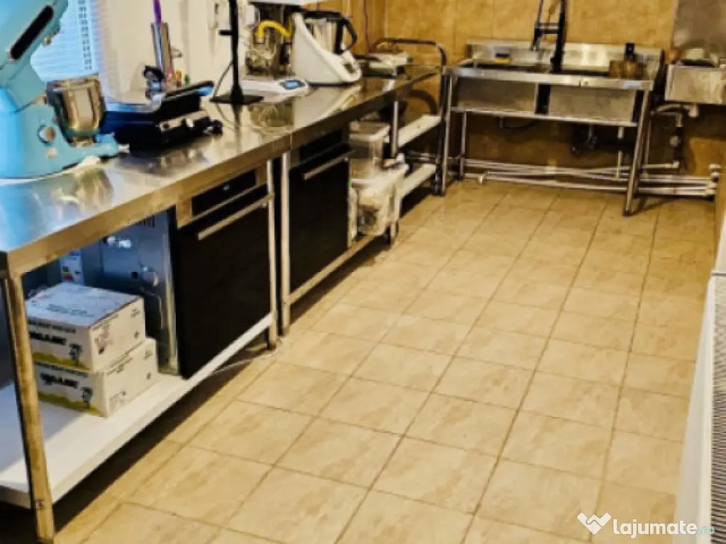 Apartament 3 camere in vila Giulesti zona linistita și curt