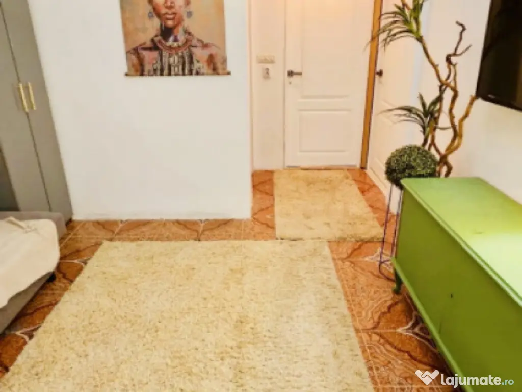 Apartament 3 camere in vila Giulesti zona linistita și curt