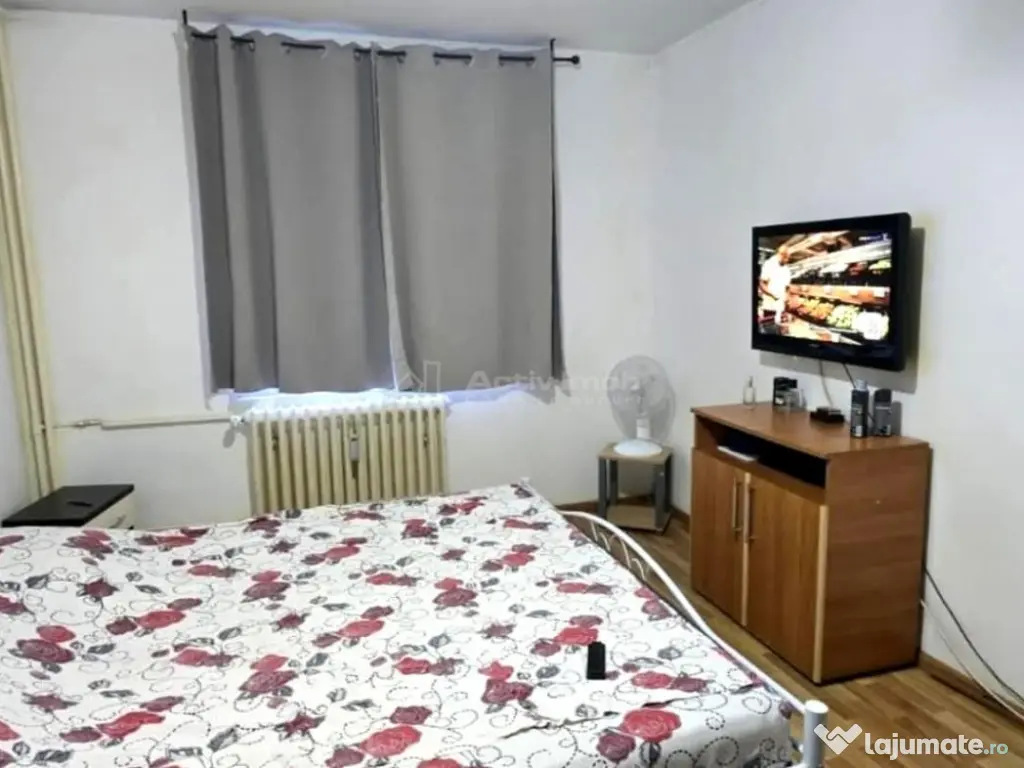 Piata Salajan, garsoniera parter bloc, intrare separata !