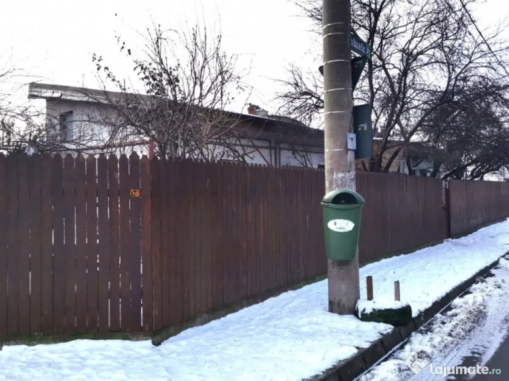 Inchiriez apartament cu 1 camera la curte, intrare separata 