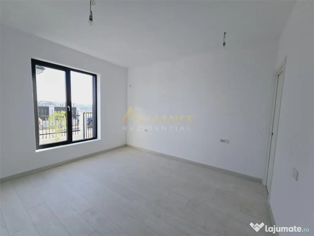 Gata de mutare- 3 camere - 2 bai - pod - beci 