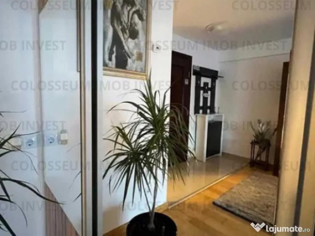 Garsoniera decomandat - zona Centru Istoric