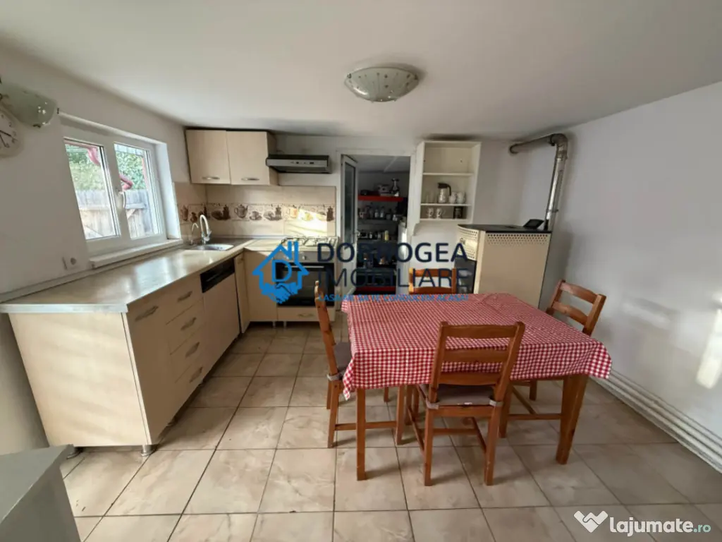 Caslita, casa + teren 800 mp , iesire la Lac 