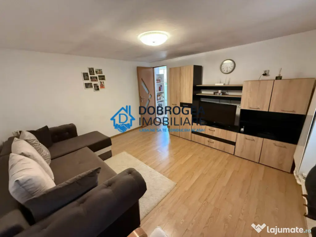 Caslita, casa + teren 800 mp , iesire la Lac 