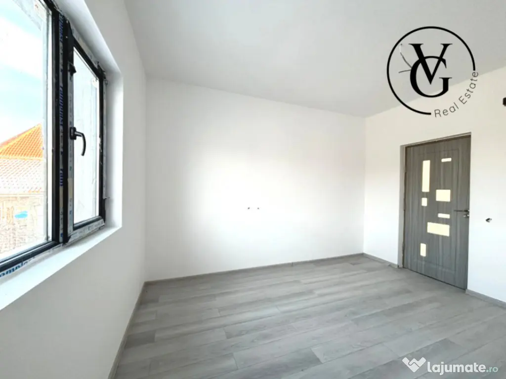 Casa la sol, 4 camere - 253 mp - Navodari 