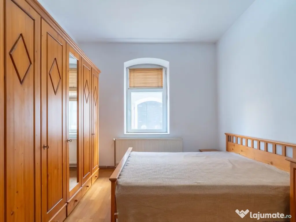 Apartament central la casă, spațios, ideal pentru famil... 