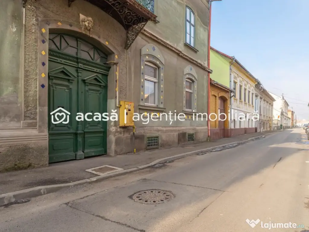 Apartament central la casă, spațios, ideal pentru famil... 