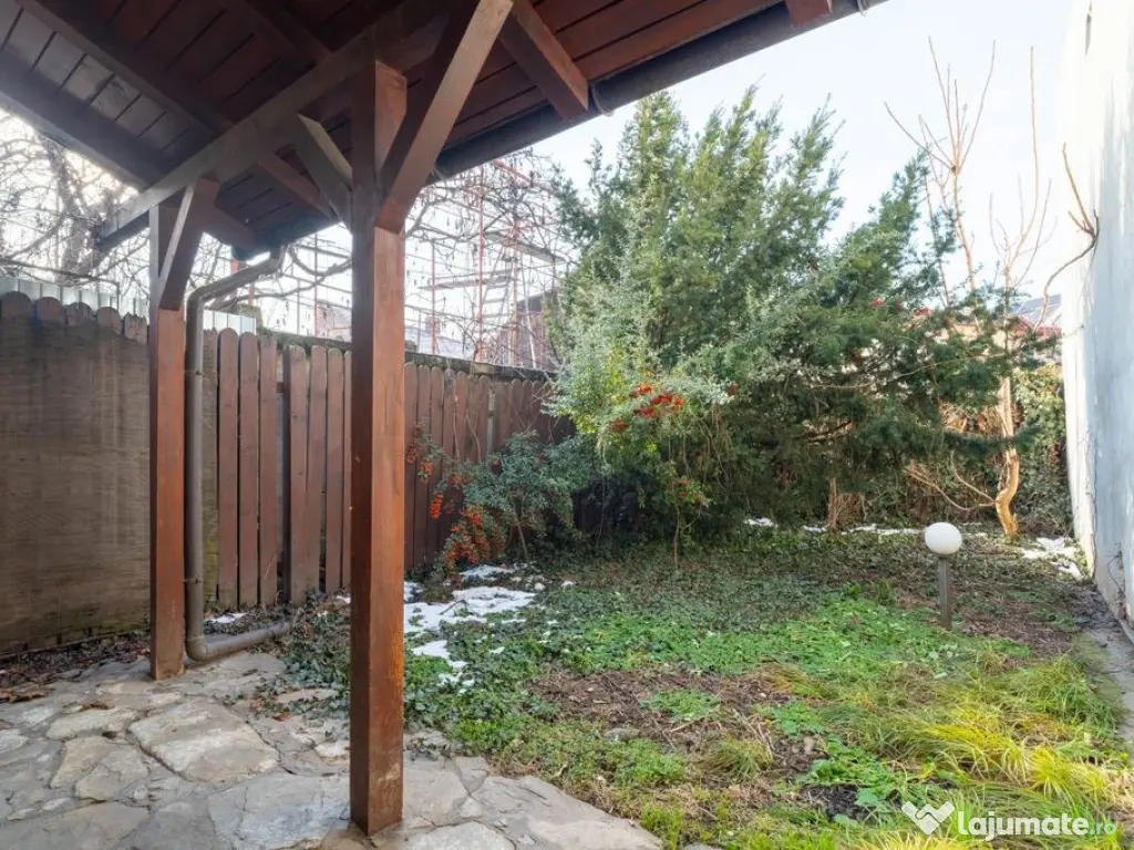 Apartament central la casă, spațios, ideal pentru famil... 